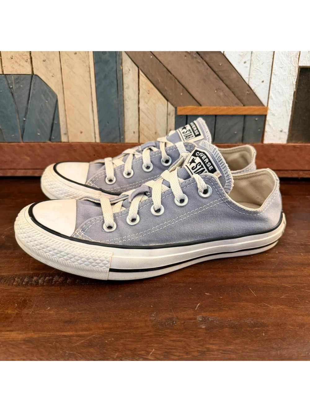 Converse Chuck Taylor All Star Low Top Wolf Grey - Men’s 4 / Women’s 6